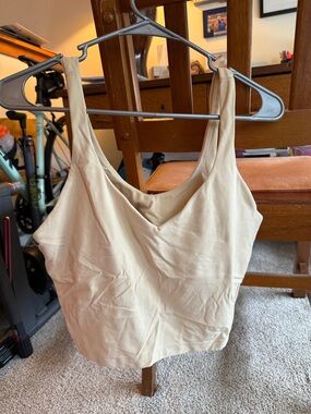 lululemon athletica Beige Scoop-Neck Tank